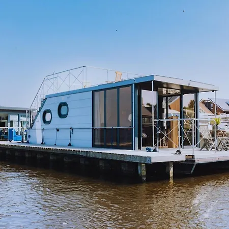 Modern Houseboat With Roof Terrace, On Uitgeestermeer Botel *