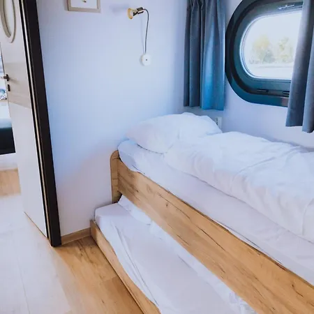 Botel Modern Houseboat With Roof Terrace, On Uitgeestermeer