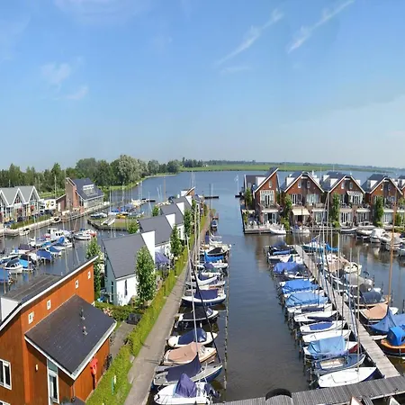 Botel Modern Houseboat With Roof Terrace, On Uitgeestermeer Uitgeest
