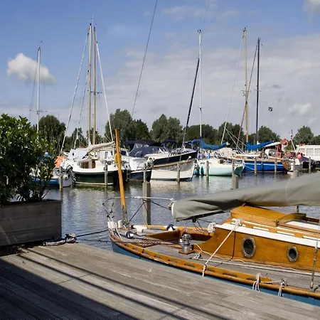 Modern Houseboat With Roof Terrace, On Uitgeestermeer * Uitgeest